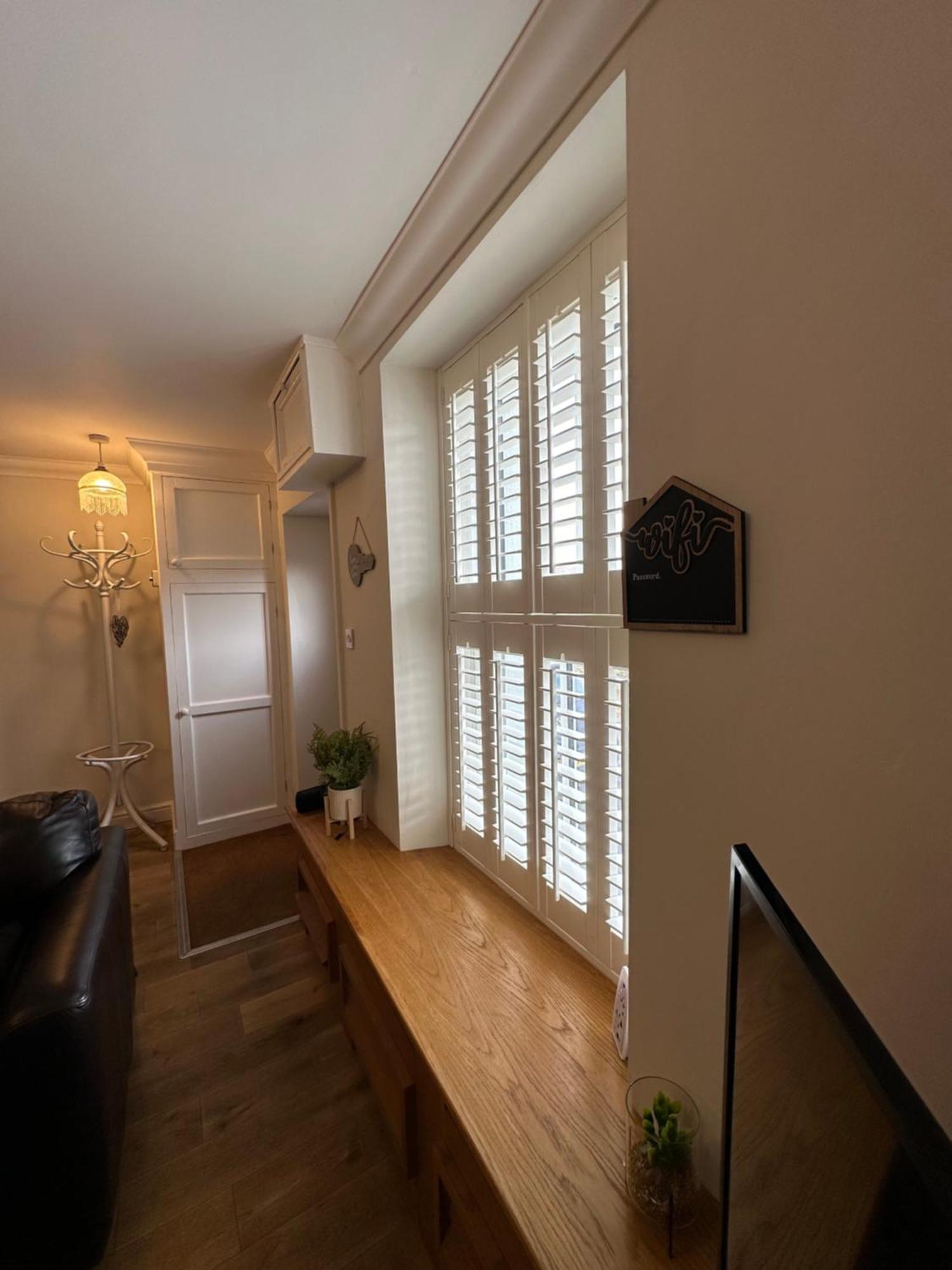 The Cosy Cottage Retreat! Perfect For Contractors, Relocators, Getaway Llantrisant  Buitenkant foto