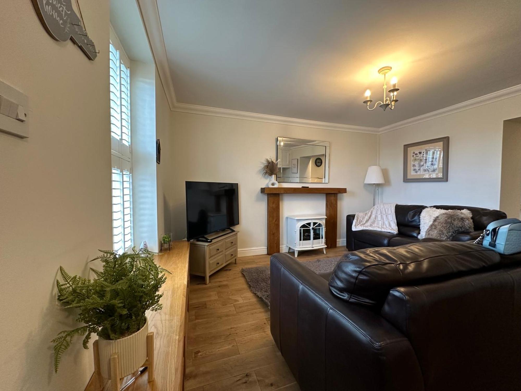 The Cosy Cottage Retreat! Perfect For Contractors, Relocators, Getaway Llantrisant  Buitenkant foto